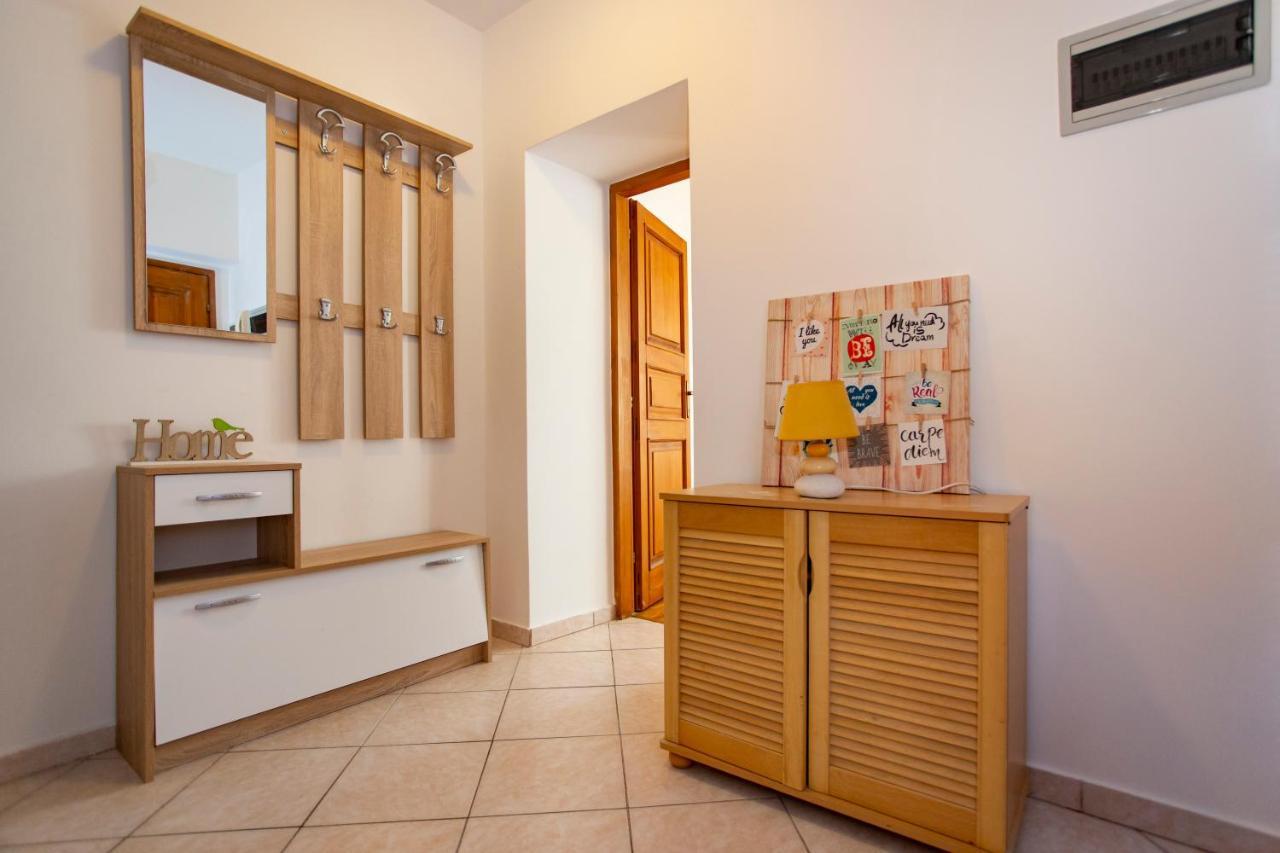 Apartment Kika Пула Екстер'єр фото